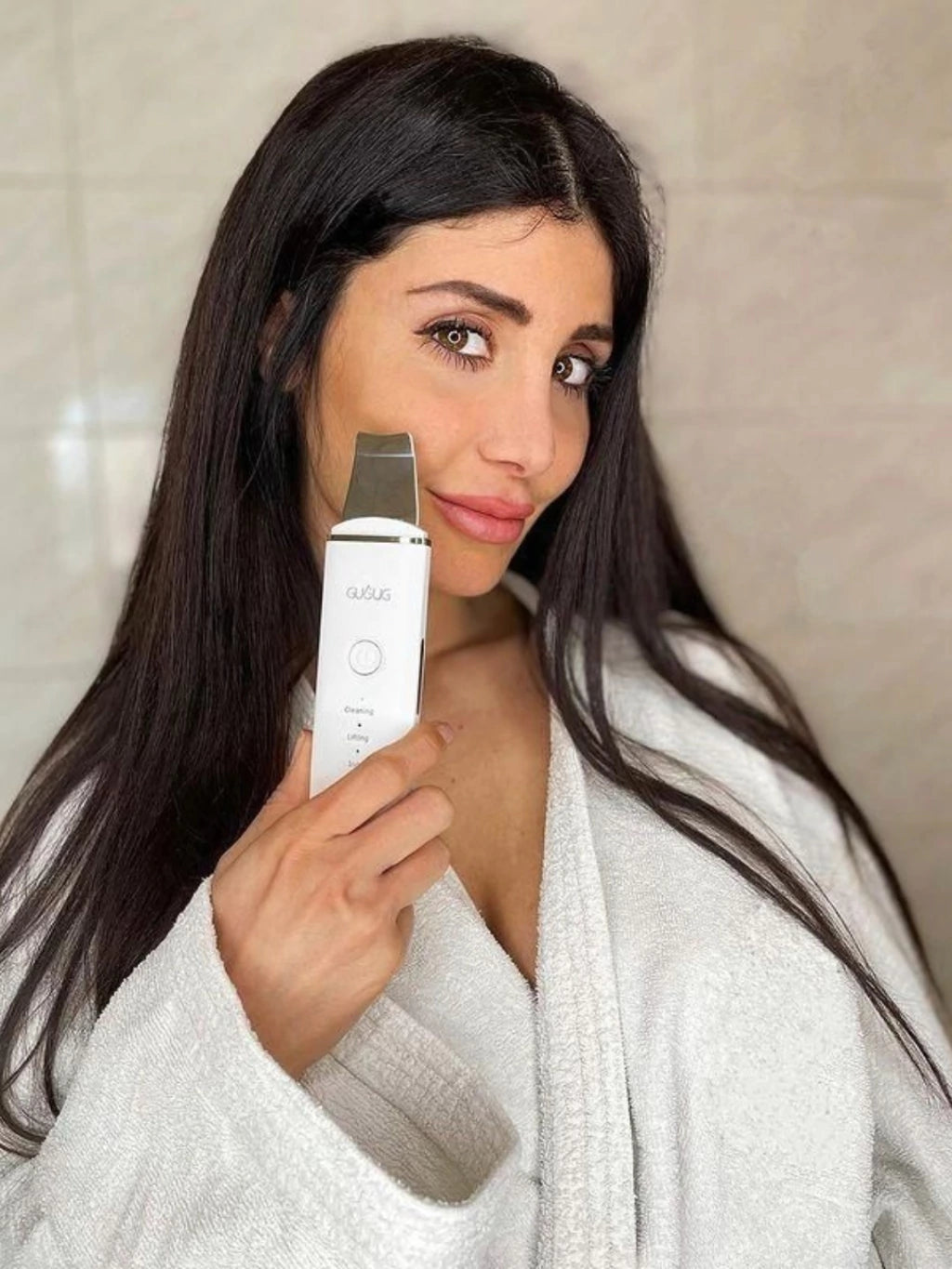 Limpiador Facial Peeling Ultrasónico + Serum de REGALO